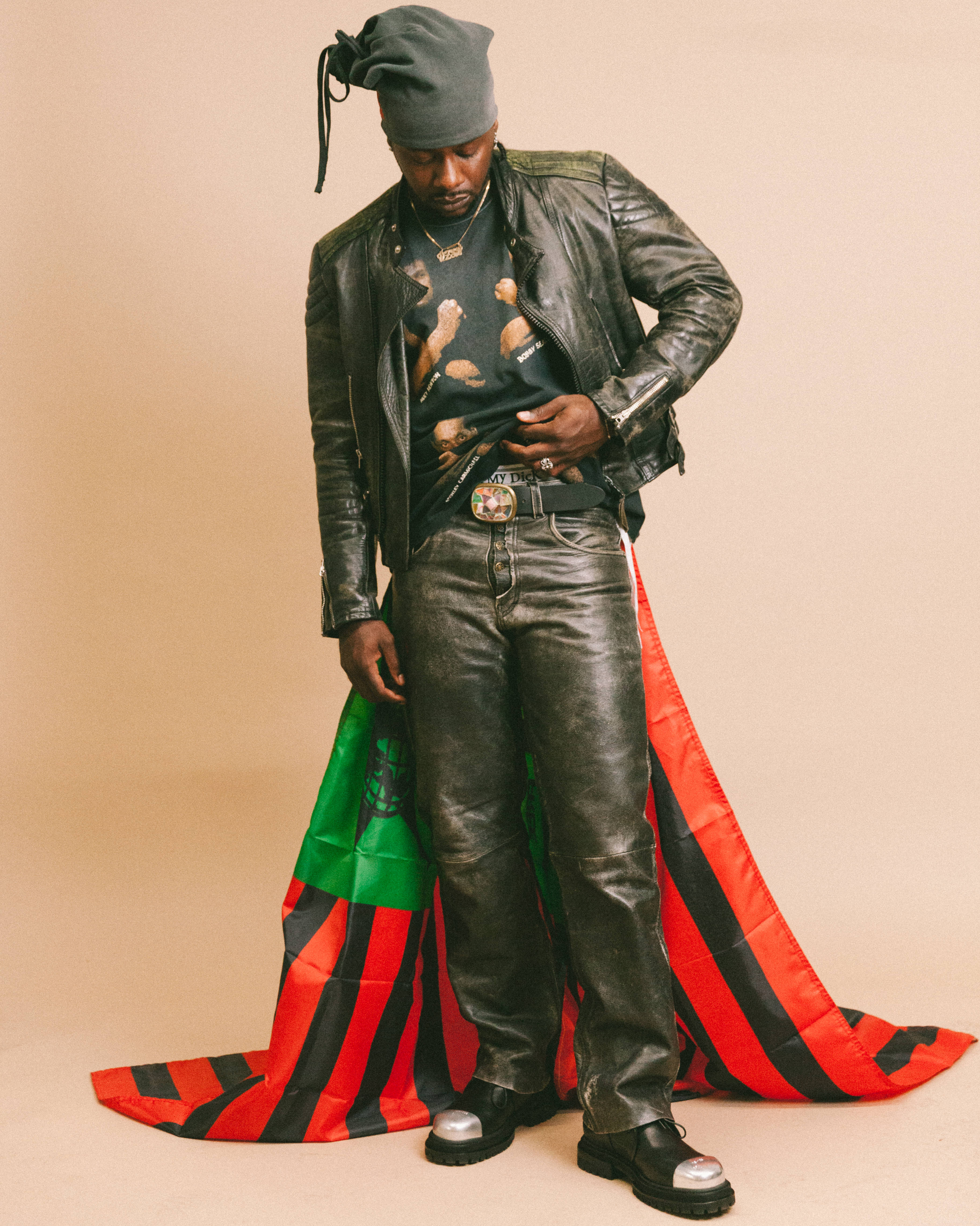 Higher Learning Aged Hoodie in Black – Barriers Worldwide