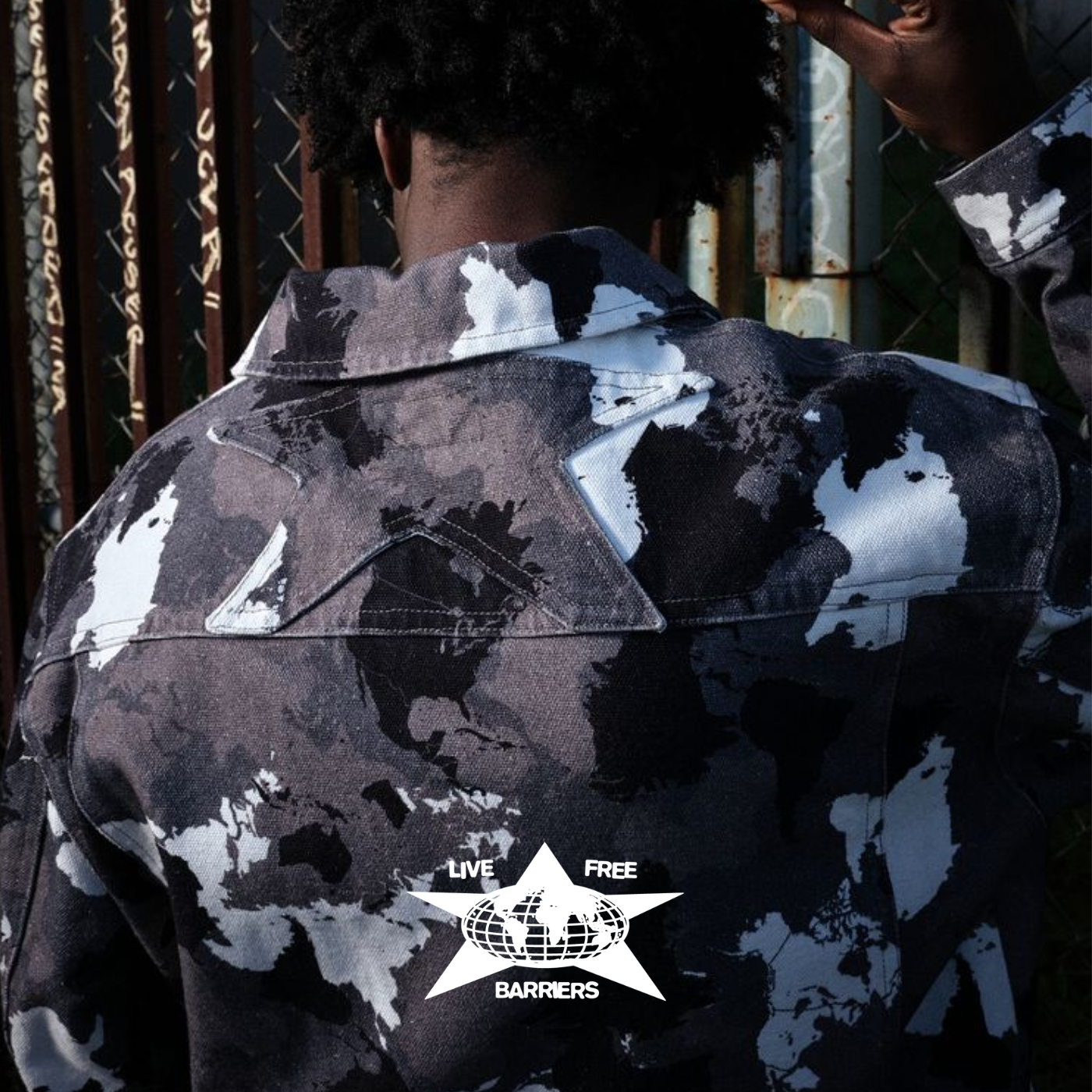 STAR CAMO JACKET